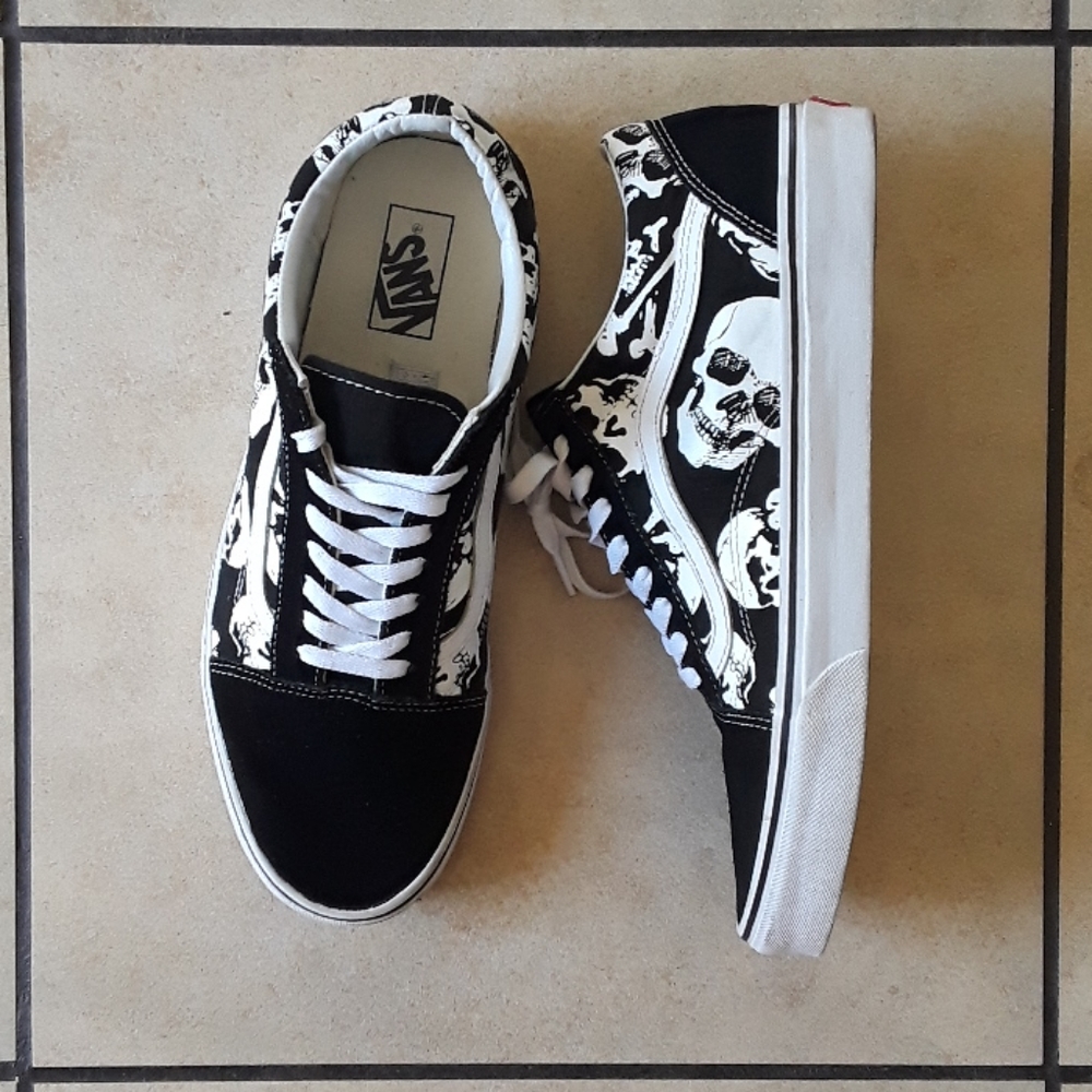 Van's .